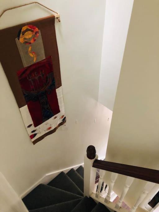 Cosy Two Bed Terraced House 7Min Drive From City Belfast Buitenkant foto