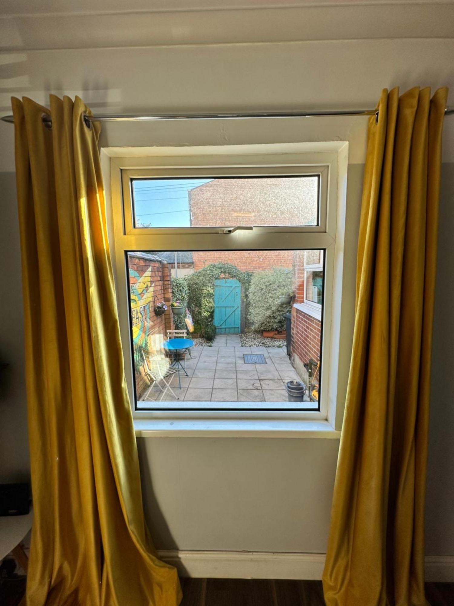Cosy Two Bed Terraced House 7Min Drive From City Belfast Buitenkant foto